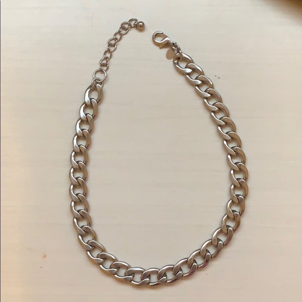 Thick chain necklace